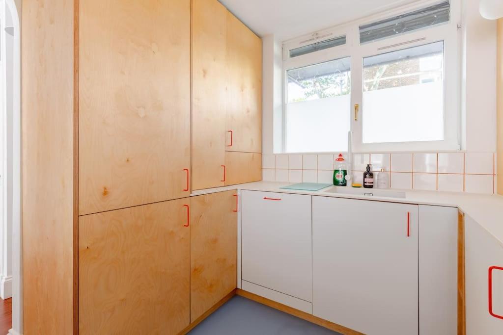 Unique 3bd Flat In Hoxton With Private Garden Appartamento