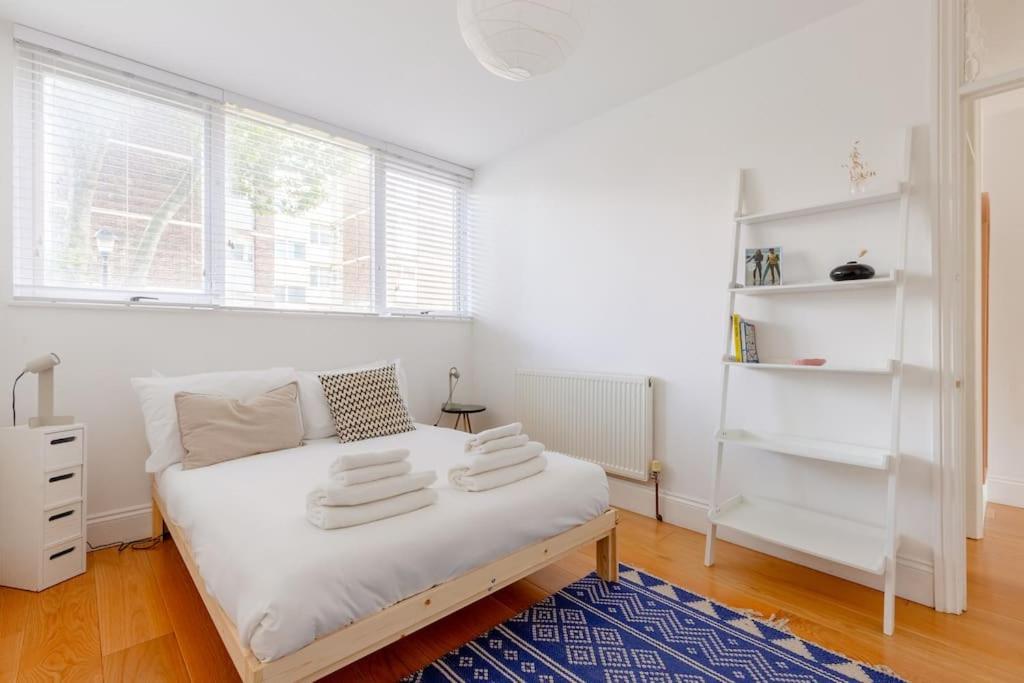 Appartamento Unique 3bd Flat In Hoxton With Private Garden Londra
