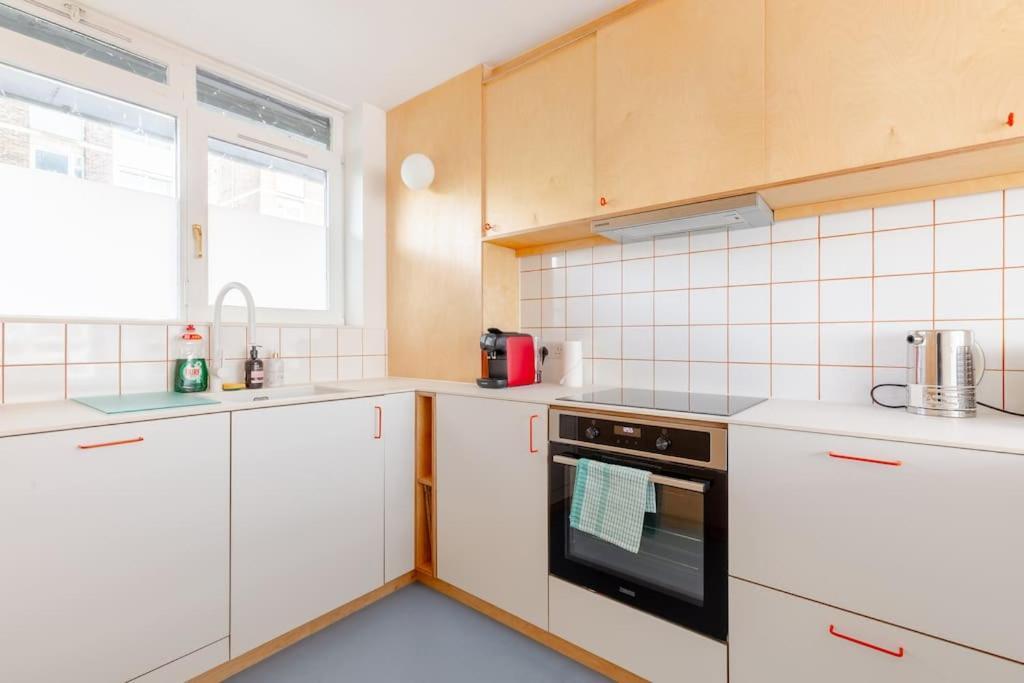 Unique 3bd Flat In Hoxton With Private Garden Appartamento